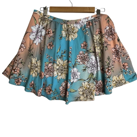 Torrid High Rise Long Skater Swim Skirt SZ 2 (18-20) - Picture 3 of 16